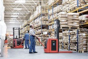 TRAINING ENGINEERING MATERIAL KNOWLEDGE FOR WAREHOUSE