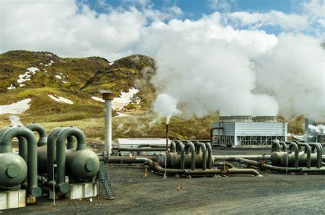 TRAINING ONLINE GEOGRAPHICS AND EOCHEMISTRY FOR GEOTHERMAL EXPLOTATION
