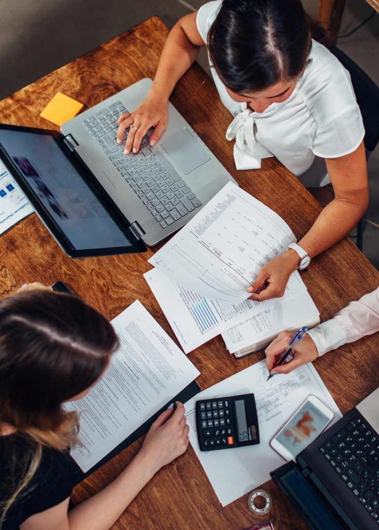 TRAINING ONLINE ACCOUNTING KNOWLEDGE FOR BUSIENSS