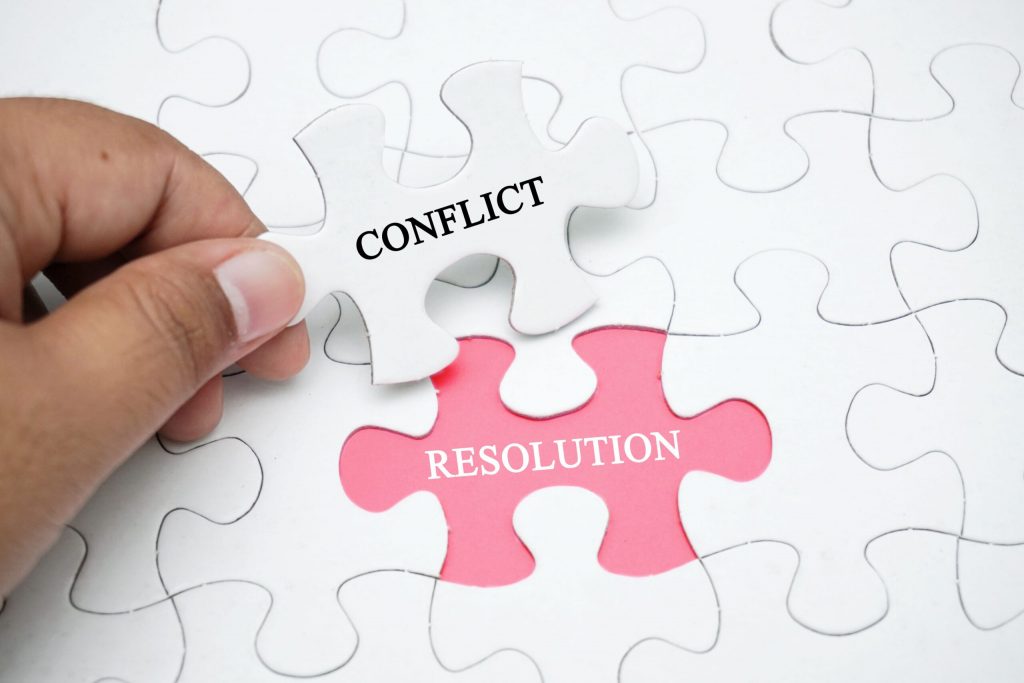 TRAINING ONLINE CONFLICT RESOLUTION