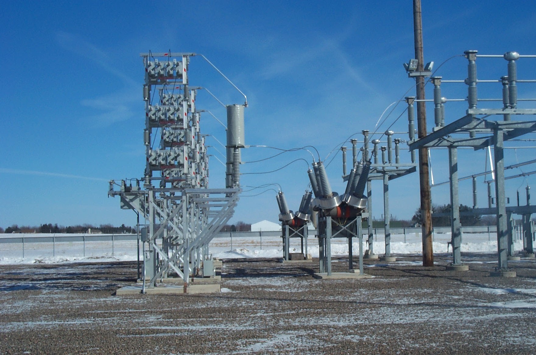 TRAINING ONLINE POWER SYSTEM STABILITY AND CONTROL