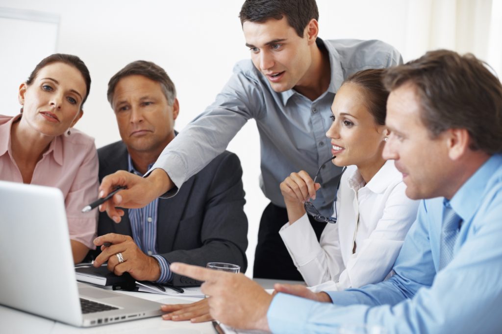 TRAINING ONLINE REMUNERATION ANALYST