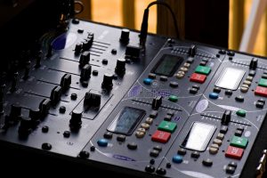 TRAINING ONLINE SOUND SYSTEM CONTROL FOR SOUNDMAN